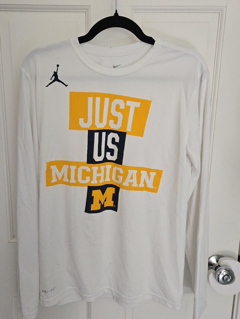 NWOT Nike Air Jordan Men's "Just Us Michigan" Dri-Fit Long Sleeve T-Shirt Size M